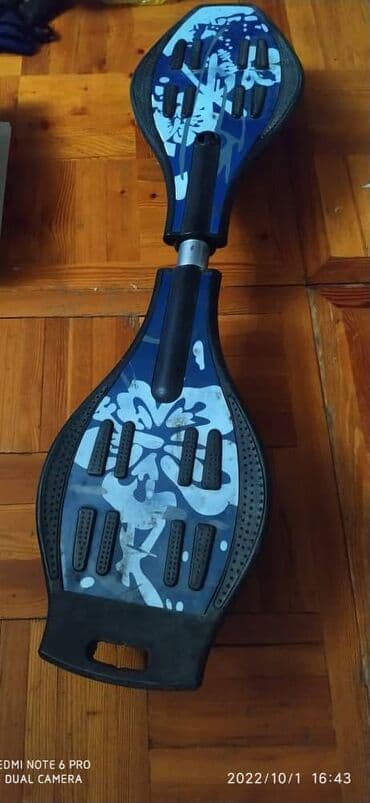 набор фишек для покера: Продаю скейт 2- х колесный нерабочий - колес нет, стерлись — 1