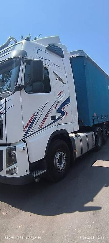 эксковатор мтз: Тягач, Volvo, 2009 г., Тентованный — 2