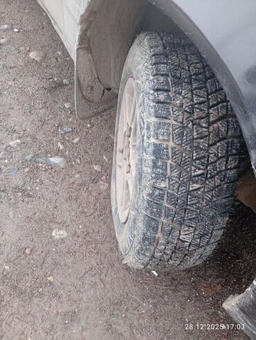 бампера на гольф 2: Nissan Sunny: 1991 г., Механика, Седан — 1