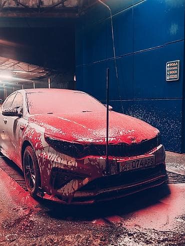 geely e5: Kia K5: 2018 г., Седан — 1