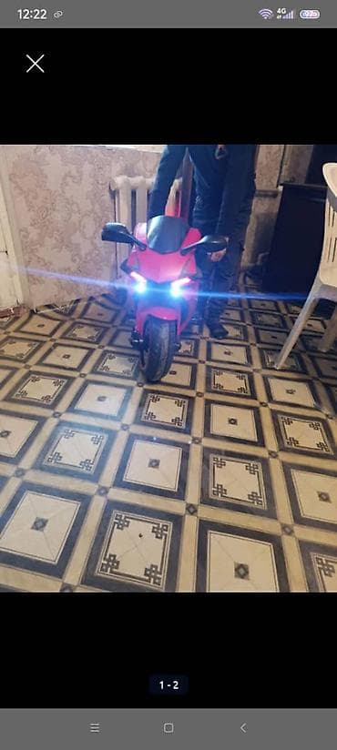 Игрушки: Детский электромотоцикл-спортбайк, красный - Реалистичный дизайн — 2