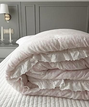 Шейшеп, жууркандар: Пуховое стеганое одеяло с наволочками и оборкой - Комплект: одеяло + — 3