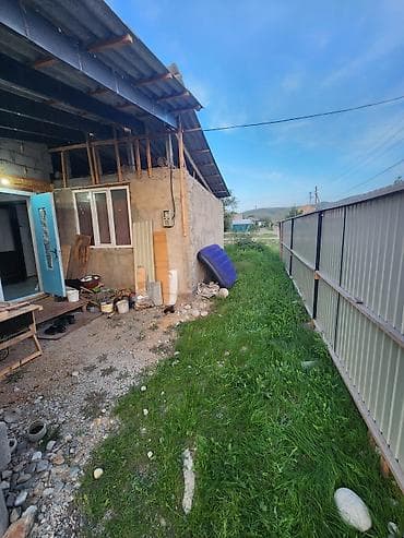 Кыймылсыз мүлк: Продаётся одноэтажный дом с участком. в Сокулуке Описание: - — 8