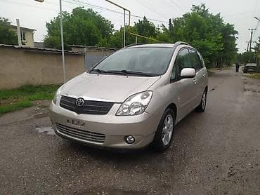 Toyota Corolla Verso: 2003 г., 1.8 л, Автомат, Бензин, Лимузин