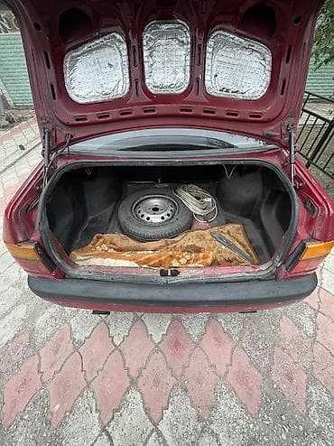 вента: Volkswagen Vento: 1994 г., 1.8 л, Механика, Бензин, Седан — 6