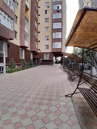 Недвижимость: 2 комнаты, 76 м², Элитка, 4 этаж, Евроремонт — 2