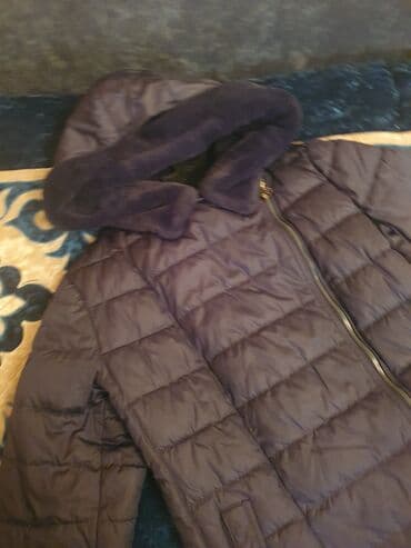 спортивные пуховики: Новое зимнее пальто био-пух . Производство Италия.Капюшон и манжеты — 20