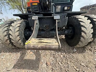 e6 3: Экскаватор, Колесный — 8