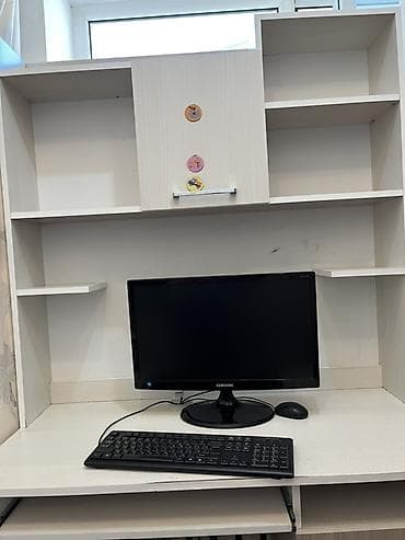 table study: Компьютерный стол, Б/у, С полками — 2