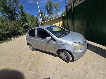 Toyota Vitz: 2001 г., 1 л, Автомат, Бензин, Хэтчбэк