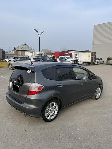 suzuki splash: Honda Fit: 2012 г., 1.5 л, Автомат, Бензин, Хэтчбэк — 3