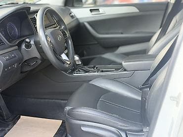Hyundai Sonata: 2020 г., 2 л, Автомат, Газ, Седан — 5