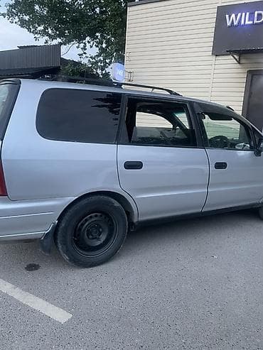 w210 2 2: Honda Shuttle: 1995 г., 2.3 л, Автомат, Бензин, Минивэн — 6