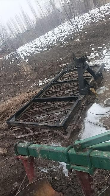 водная помпа: Трактор с навесным оборудованием - Модель: Дунфэн DF-404 (40 л.с. — 4