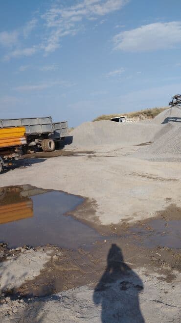 чернозема: Бус, Доставка щебня, угля, песка, чернозема, отсев, По городу, По региону, с грузчиком — 4