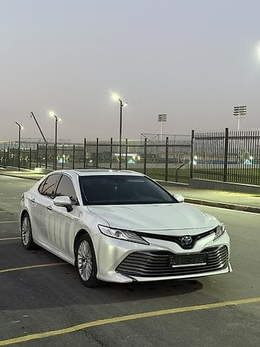 rav4 1996: Toyota Camry: 2018 г., Автомат, Гибрид, Седан — 1