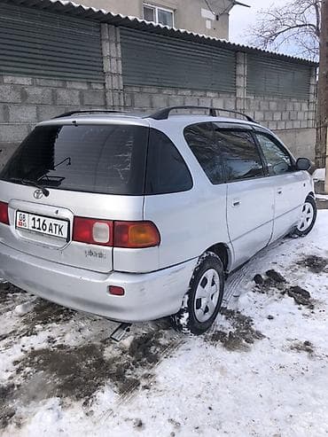 e6 3: Toyota Picnic: 2000 г., 2 л, Ручные, Дизель — 4