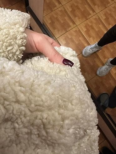 Личные вещи: Zara - Теплая женская куртка‑плюш (шерпа/тедди) молочного оттенка — 3