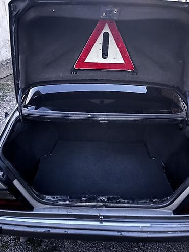 термостат мерс 210: Mercedes-Benz W124: 1993 г., 2.2 л, Автомат, Бензин, Седан — 10