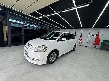 bmw e12: Toyota Ipsum: 2002 г., 2.4 л, Автомат, Бензин, Минивэн — 2