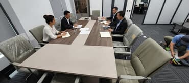 офисная мягкая мебель: Комплект офисной мебели, Новый, Бесплатная доставка, цвет - Серый — 1