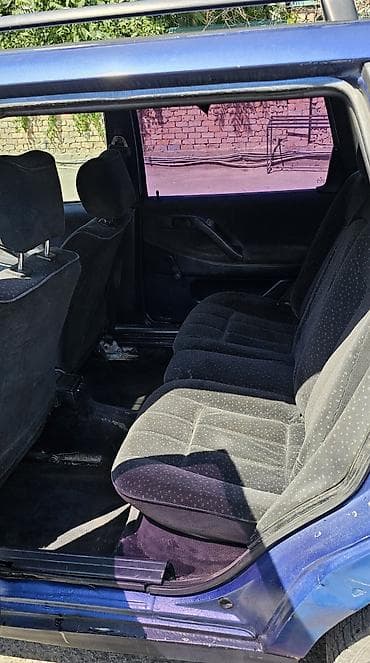 Продажа авто: Volkswagen Passat: 1996 г., 1.6 л, Механика, Бензин, Универсал — 9