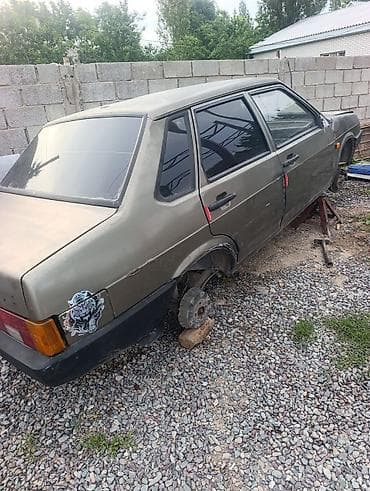 старый автомобиль: ВАЗ (ЛАДА) 21099: 1994 г., Механика, Бензин, Седан — 4