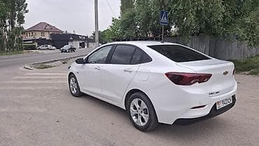 2020: Chevrolet Onix: 2020 г., 1 л, Автомат, Бензин, Седан — 7