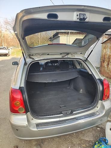 bmw e39 2002: Toyota Avensis: 2004 г., 2 л, Автомат, Бензин, Универсал — 9