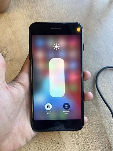 айфон 7 с: IPhone 7 Plus, Б/у, 128 ГБ, Черный, 100 % — 2
