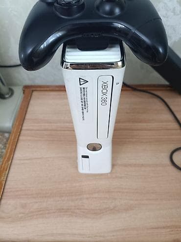 обмен игр: Игровая консоль Xbox 360 (корпус белый) с комплектом аксессуаров — 3