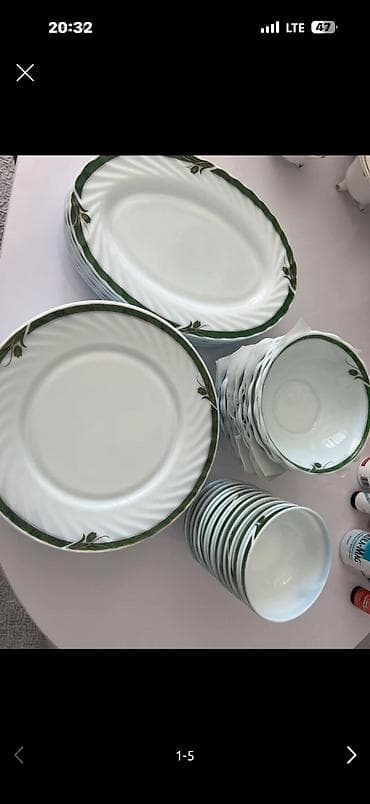 dish sets: Продаю набор (8шт больших овальных тарелок, 12шт больших круглых, 12шт — 1
