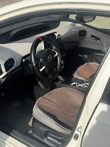 тойота приус с: Toyota Prius: 2016 г., 1.8 л, Гибрид, Хэтчбэк — 8