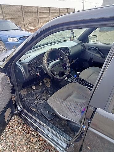 Продажа авто: Volkswagen Passat Variant: 1991 г., 1.8 л, Ручные, Бензин, Универсал — 3