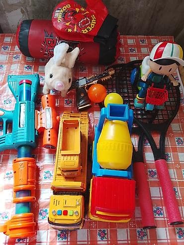 Балдар дүйнөсү: Набор детских игрушек разного типа: - Игрушечный бокс-комплект — 1