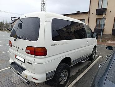 я ищу делика: Mitsubishi Delica: 2004 г., 3 л, Автомат, Бензин, Минивэн — 4