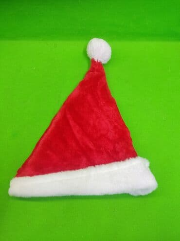 Новогодняя шапка в стиле Санты - Красно-белая шапка с мягким белым