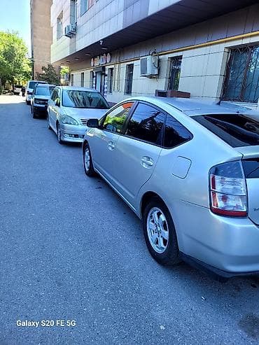 platz vitz: Toyota Prius: 2004 г., 1.5 л, Автомат, Гибрид, Хэтчбэк — 5