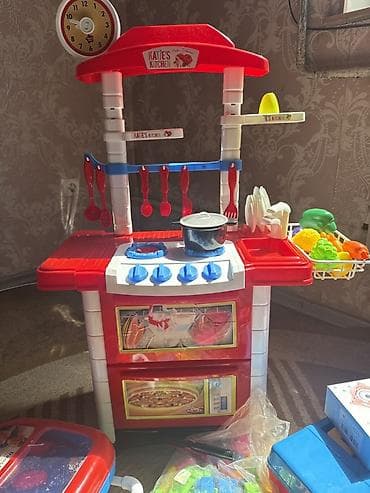 советские машинки игрушки: Детская игровая кухня Katie’s Kitchen с аксессуарами - Яркий игровой — 2