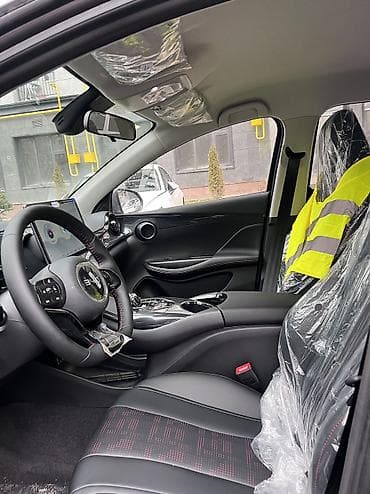 mitsubishi eclipse: BYD E2: 2025 г., Электромобиль — 8