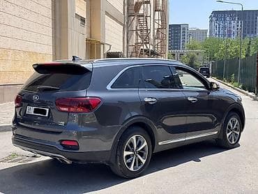 Продажа авто: Kia Sorento: 2018 г., 2 л, Автомат, Дизель, Кроссовер — 3