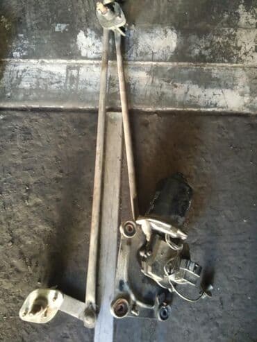 авто в нерабочем состоянии: Киа корневал 2000год механизм стекло чиститель — 1