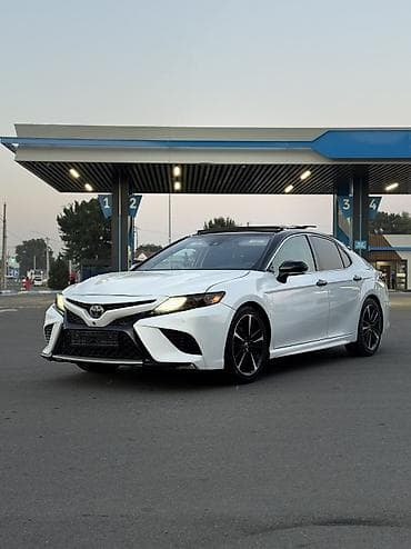 corolla s: Toyota Camry: 2018 г., 2.5 л, Автомат, Бензин, Седан — 1