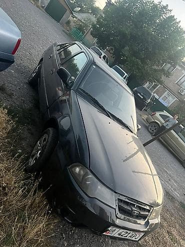 Унаа: Daewoo Nexia: 2012 г., Кол менен иштөөчү, Бензин, Седан — 2