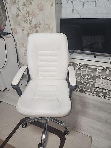 Офисные столы: Офисное кресло, С колесиками, цвет - Белый, Экокожа — 2