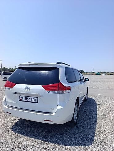 продаю прадо: Toyota Sienna: 2014 г., Минивэн — 1