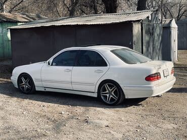 c class: Mercedes-Benz E-Class: 2002 г., 4.3 л, Типтроник, Бензиновая, Седан — 9