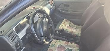 Nissan Almera: 1999 г., Механика, Седан — 4