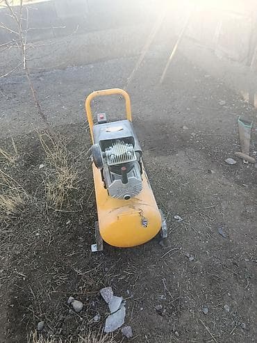 Строительные фены: Компрессор Для покраски, Электрический, Поршневой, Б/у — 1