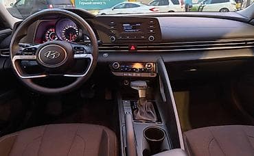 e2 byd: Hyundai Elantra: 2022 г., 1.6 л, Вариатор, Бензин, Седан — 10